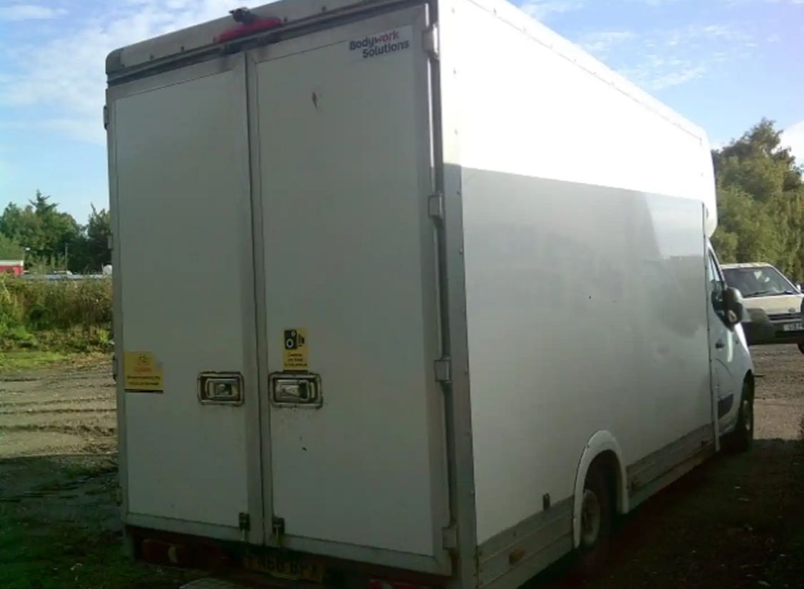 2018 Renault Master Low Loader Luton photo 5